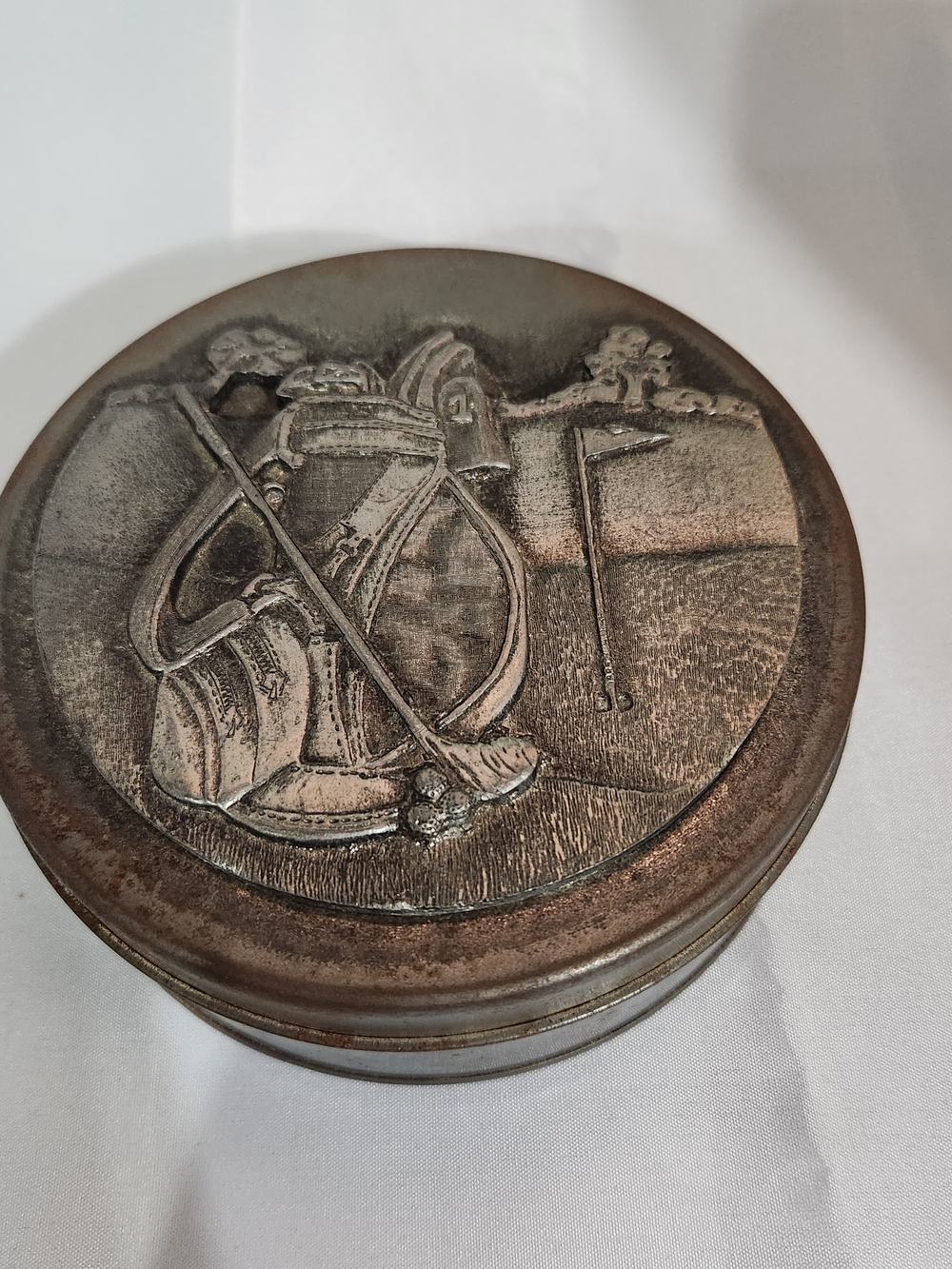 Vintage Golf-Themed Metal Trinket Box in Brown Finish